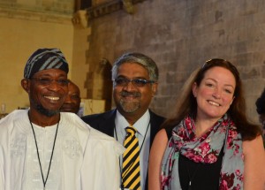 Lesley Drake with HE Rauf Aregbesola and Peter Rodriguez (WFP) in the UK Parliament Great Hall with governor in hallway (12)